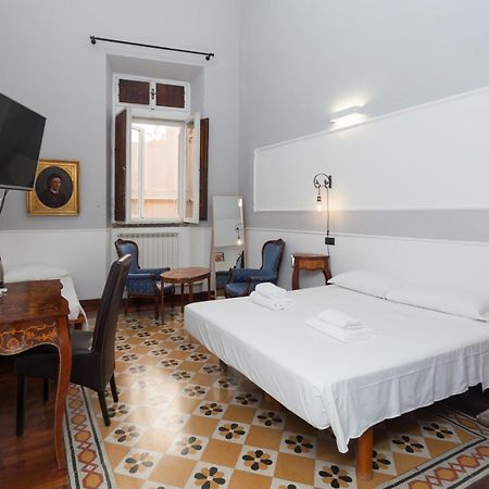 Palazzo Del Duca Piazza Navona Guest House Rome Luaran gambar