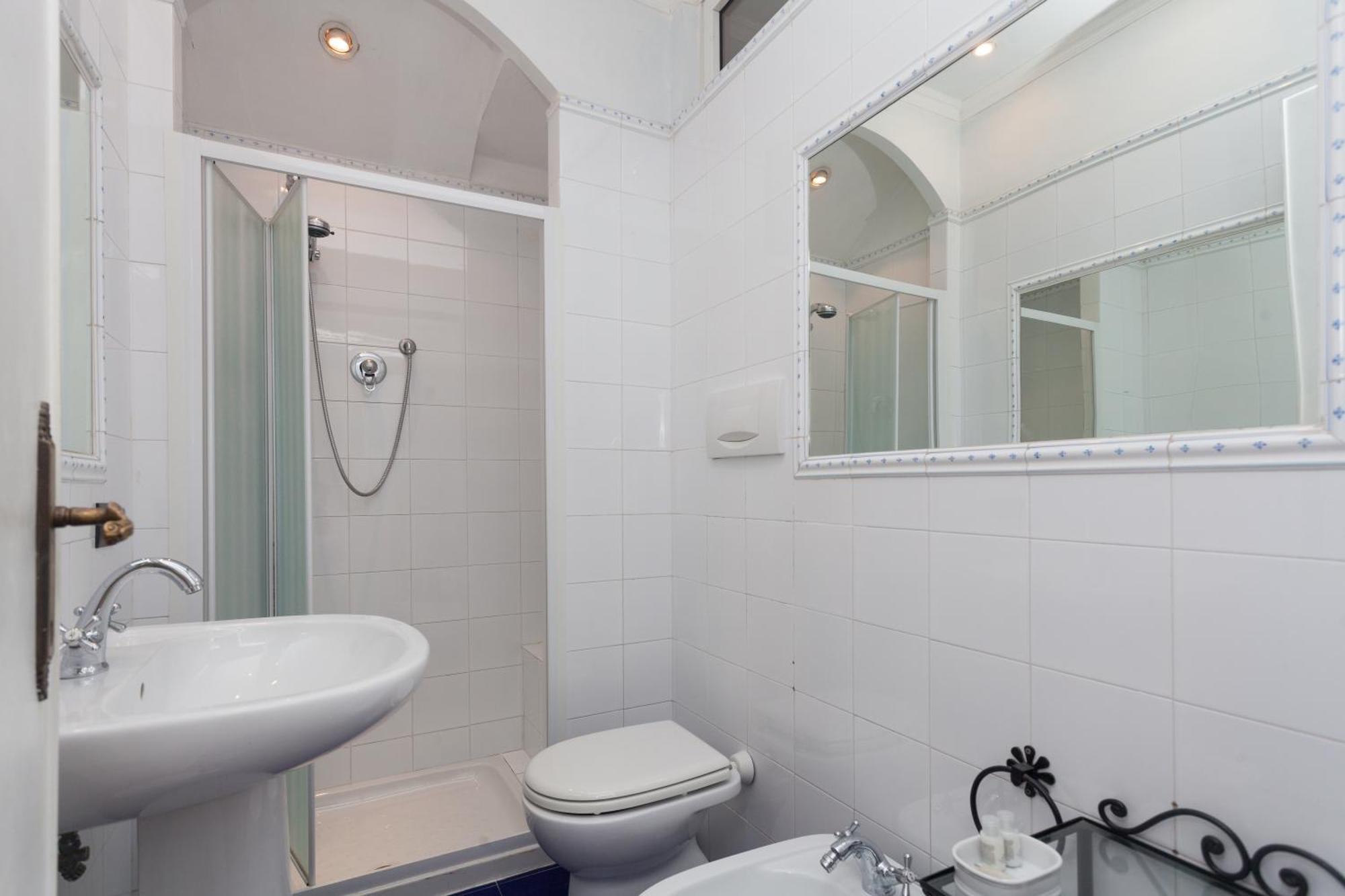 Palazzo Del Duca Piazza Navona Guest House Rome Luaran gambar