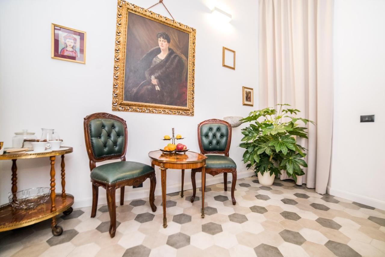 Palazzo Del Duca Piazza Navona Guest House Rome Luaran gambar