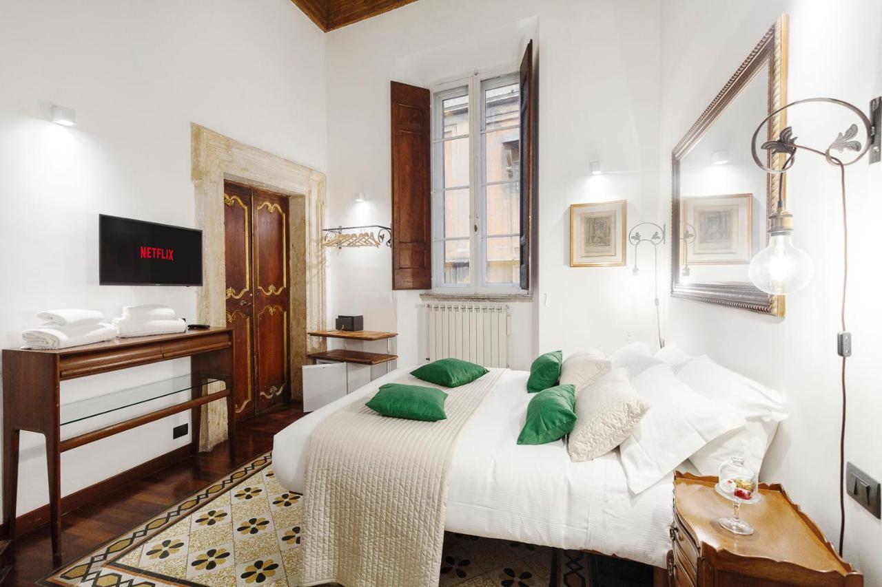 Palazzo Del Duca Piazza Navona Guest House Rome Luaran gambar